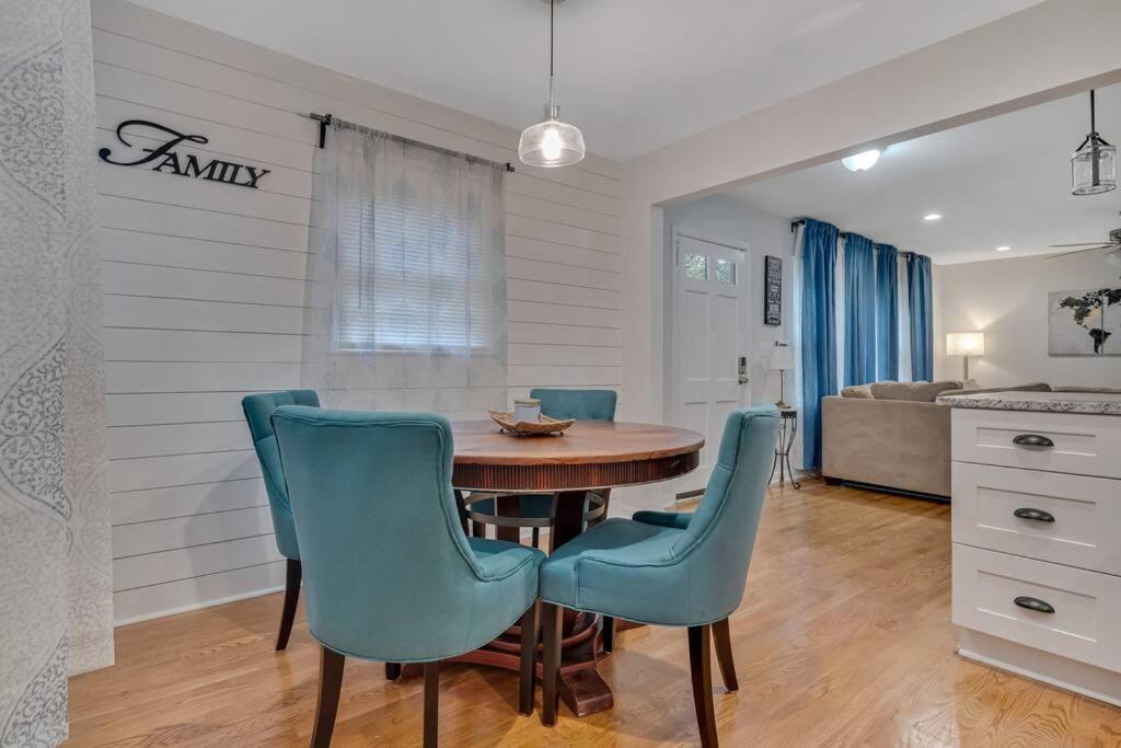 Charming 2-bedroom -quiet East Neighborhood Holiday home