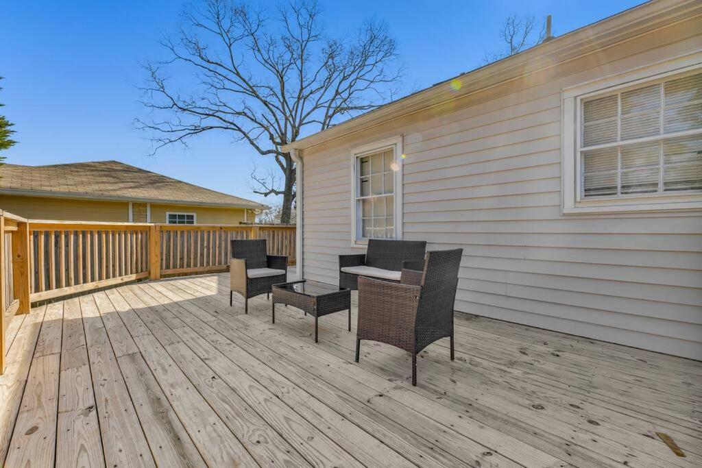 Charming 2-bedroom -quiet East Neighborhood *